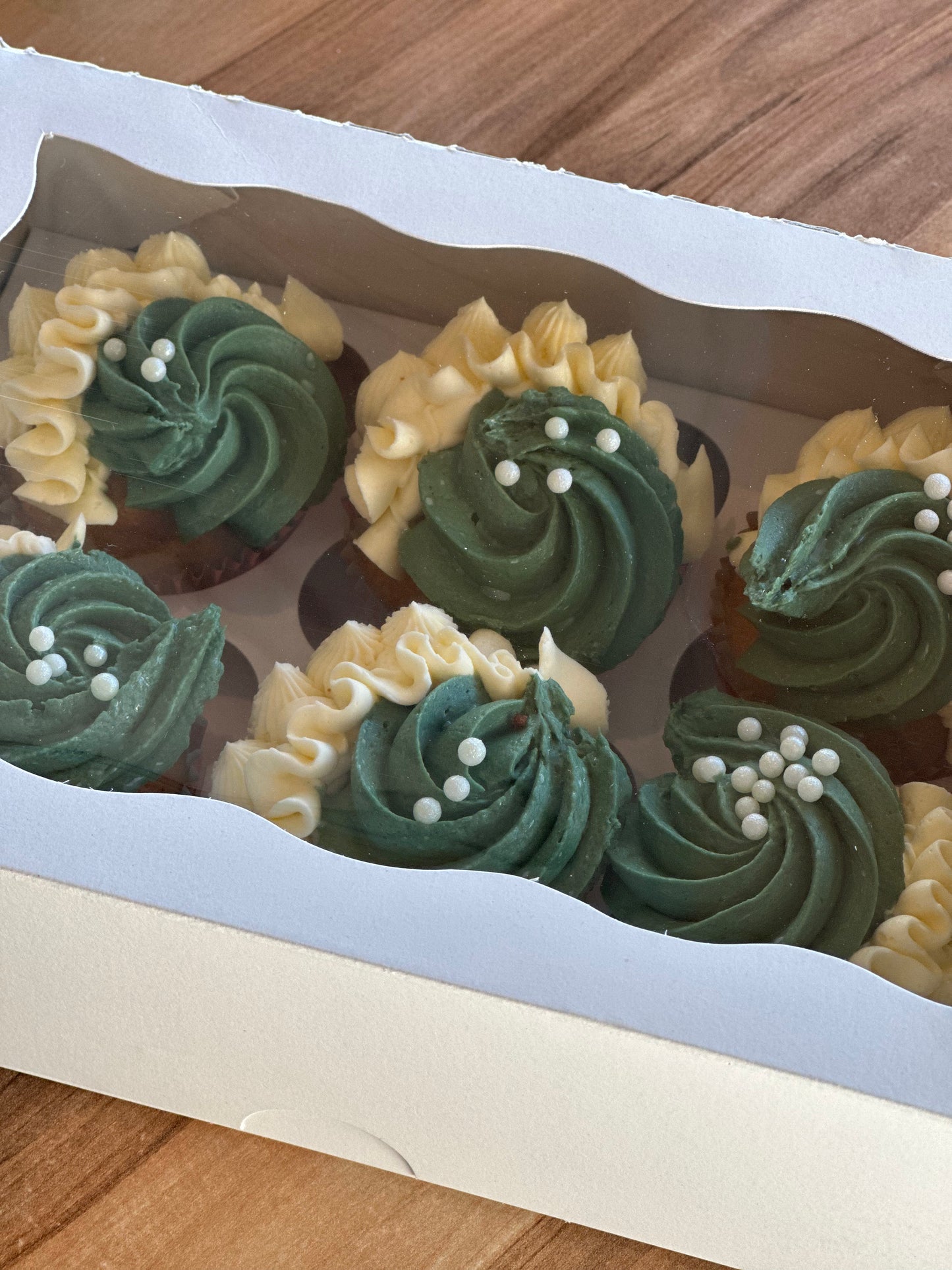 Fancy Cupcakes Box of 6